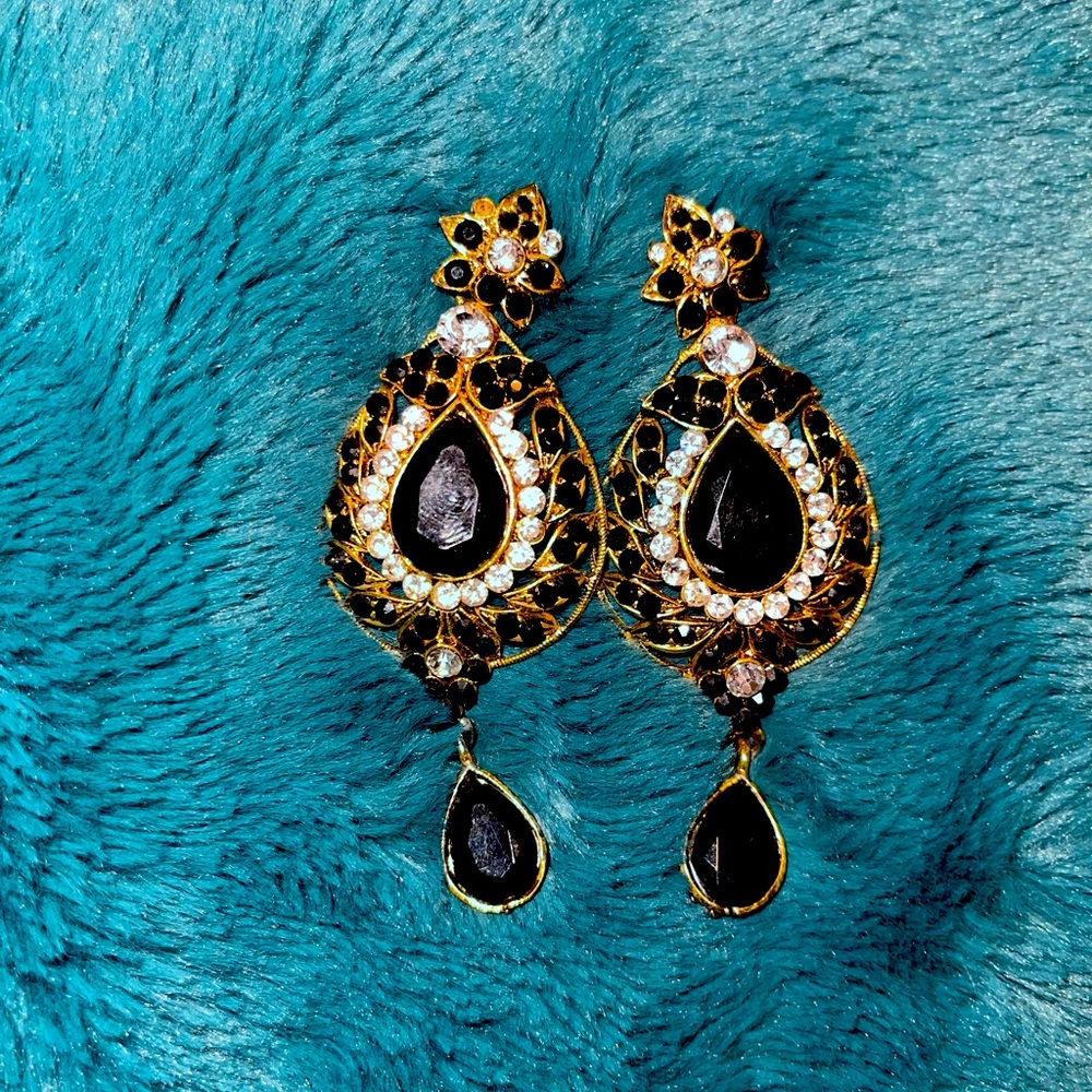 SOLD🚫 Chandelier earrings